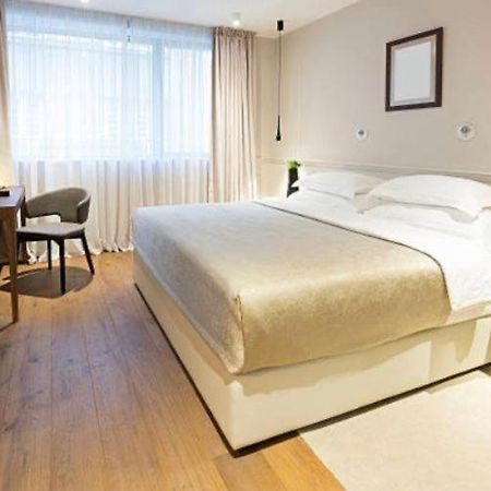 Eden Suites&Apartments Sarandë Buitenkant foto