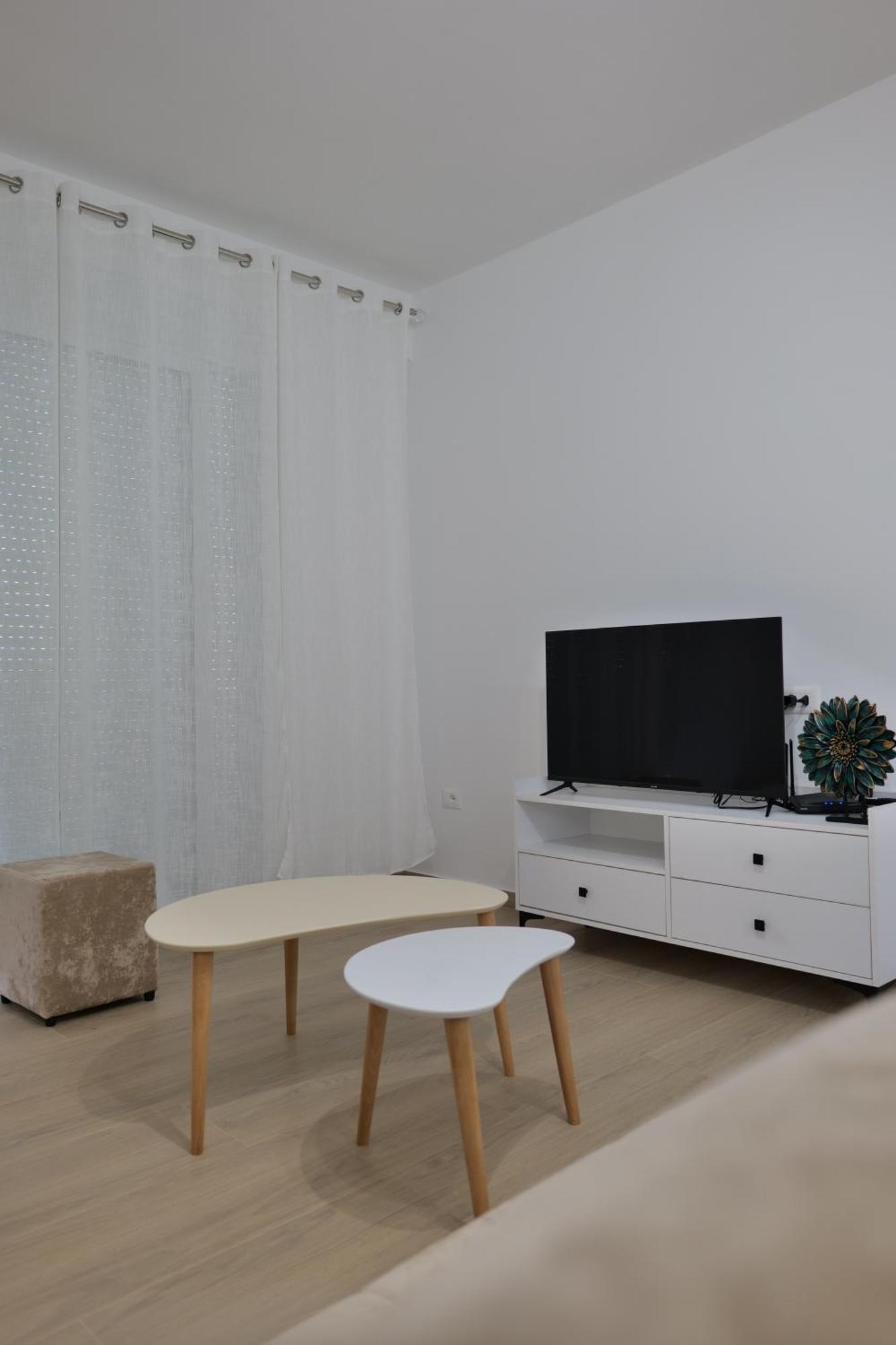 Eden Suites&Apartments Sarandë Buitenkant foto