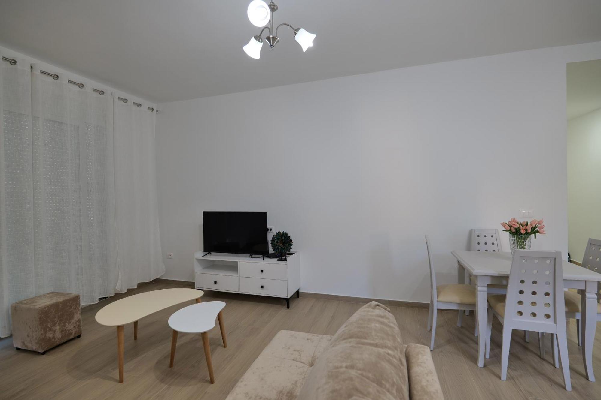 Eden Suites&Apartments Sarandë Buitenkant foto