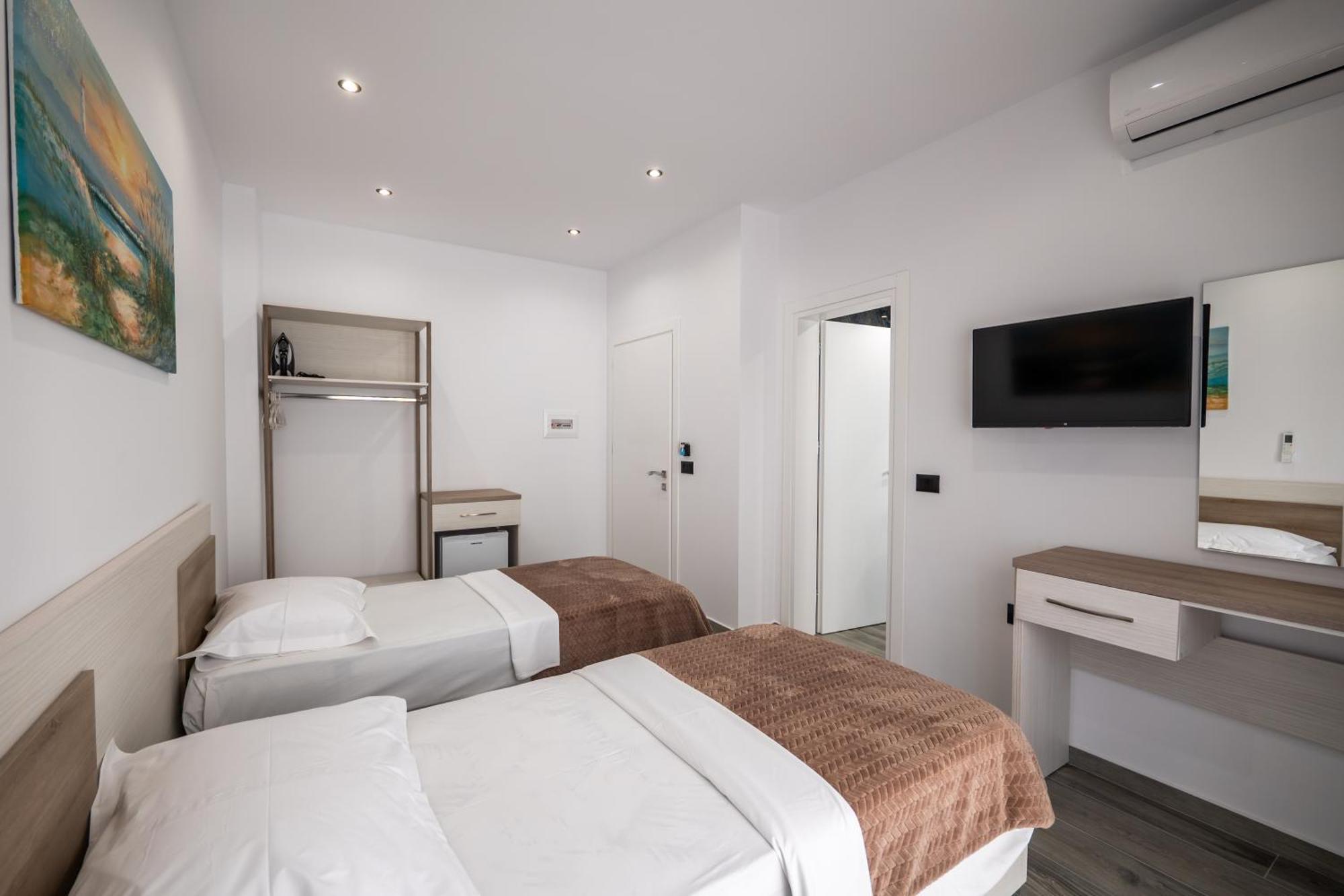 Eden Suites&Apartments Sarandë Buitenkant foto